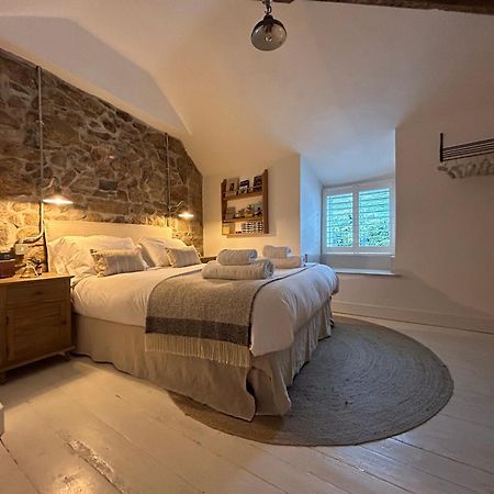 The Old Gallery - Charming Coastal Escape For Two เมาส์โฮล ภายนอก รูปภาพ